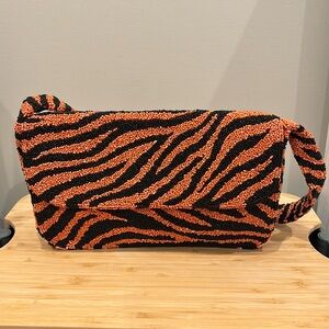 Moyna tiger stripes beaded shoulder bag